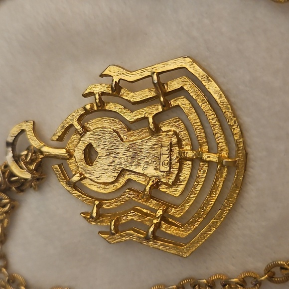 Vtg JJ Jonette 1980s Egyptian Revival Goldtone Pendant Chain Necklace - Picture 5 of 7